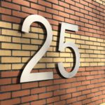 RVS huisnummer 25 - Lettertype : Arial - Hoogte : 65 cm